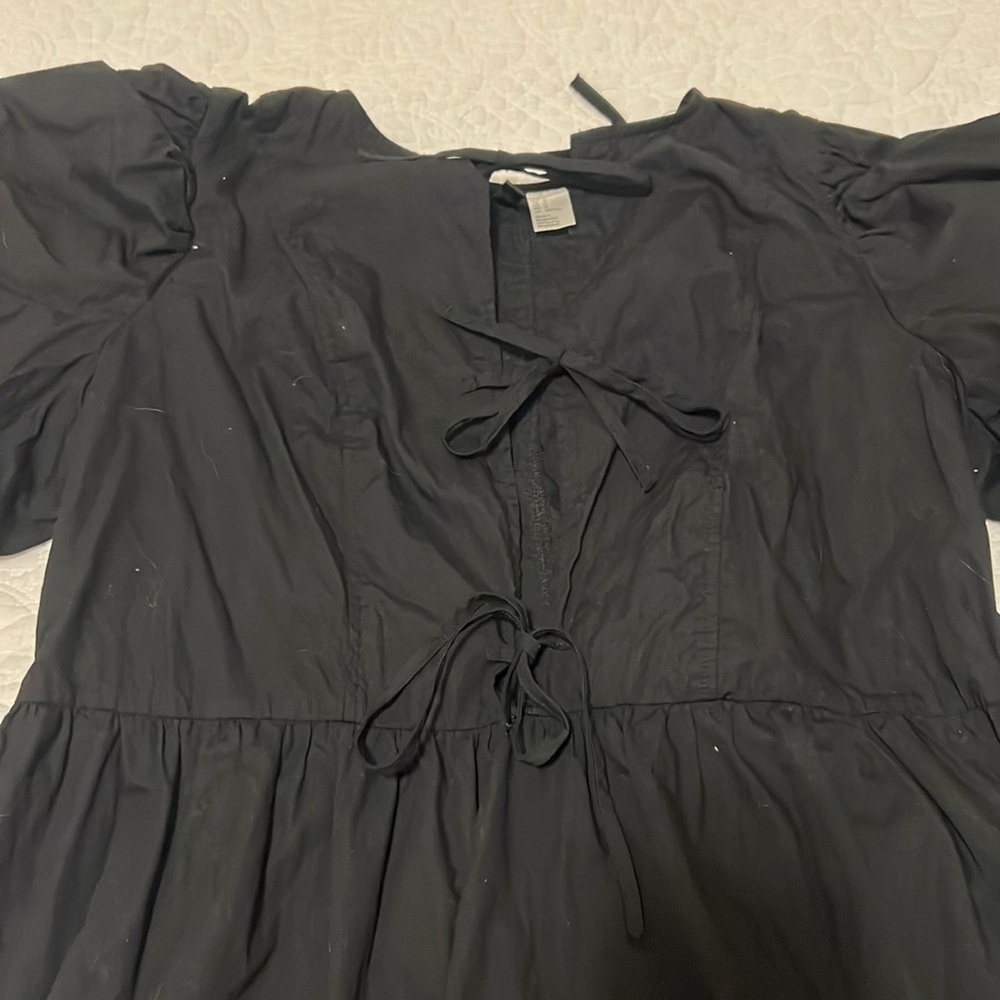 H&M Divided Black Puff Sleeve Dress - Picture 2 of 9
